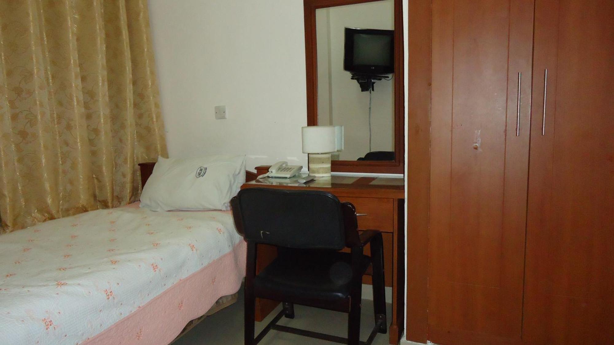 Rainbow Hotel Dar es Salaam Habitación foto